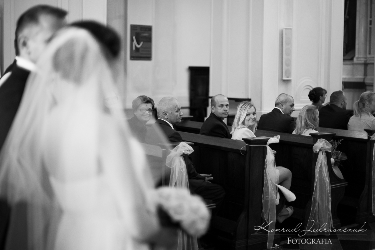 Fotografia ślubna Warszawa ślub Joli i Sebastiana w św. Annie Wilanów fot.8
