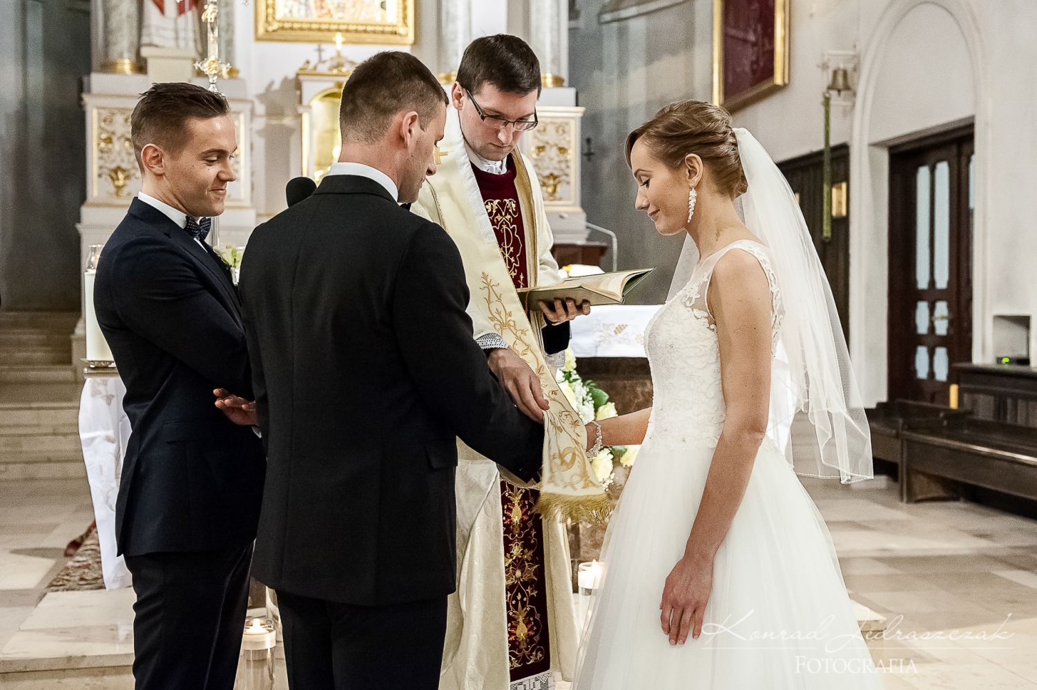 Fotografia Ślubna Warszawa Ślub Marty i Huberta Przysięga