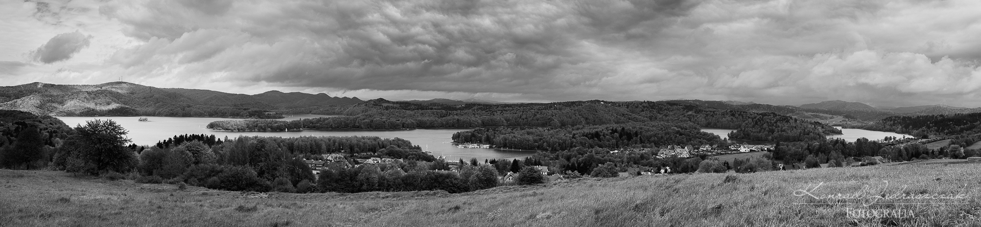 Bieszczady panorama zalewu nad Soliną