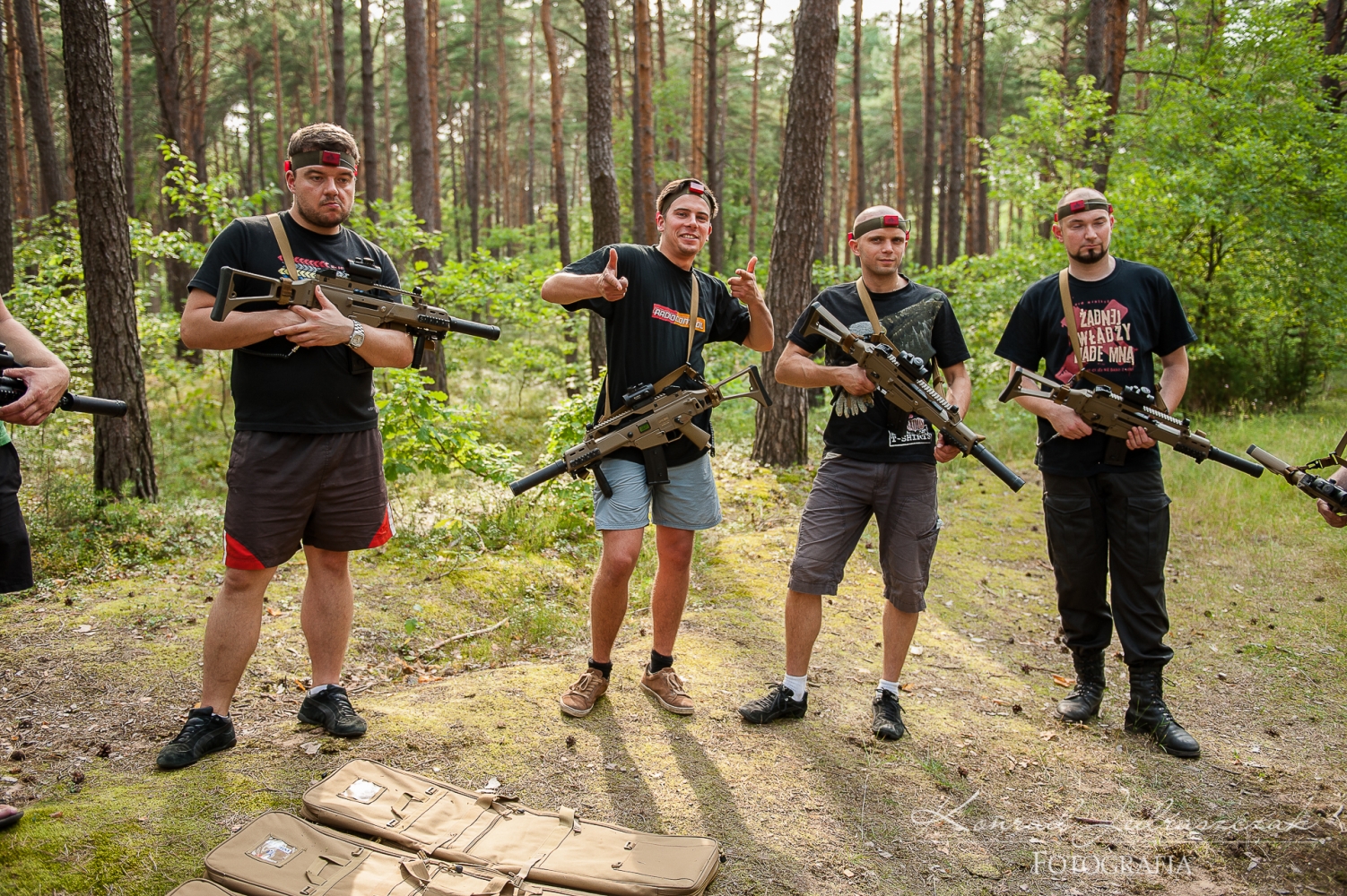 Fotografia ślubna Warszawa Wieczór kawalerski Laser-Tag fot.3