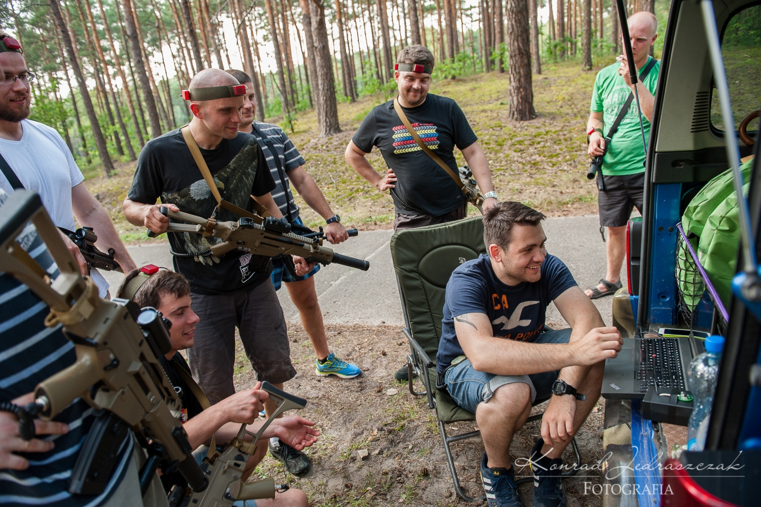 Fotografia ślubna Warszawa Wieczór kawalerski Laser-Tag fot.11