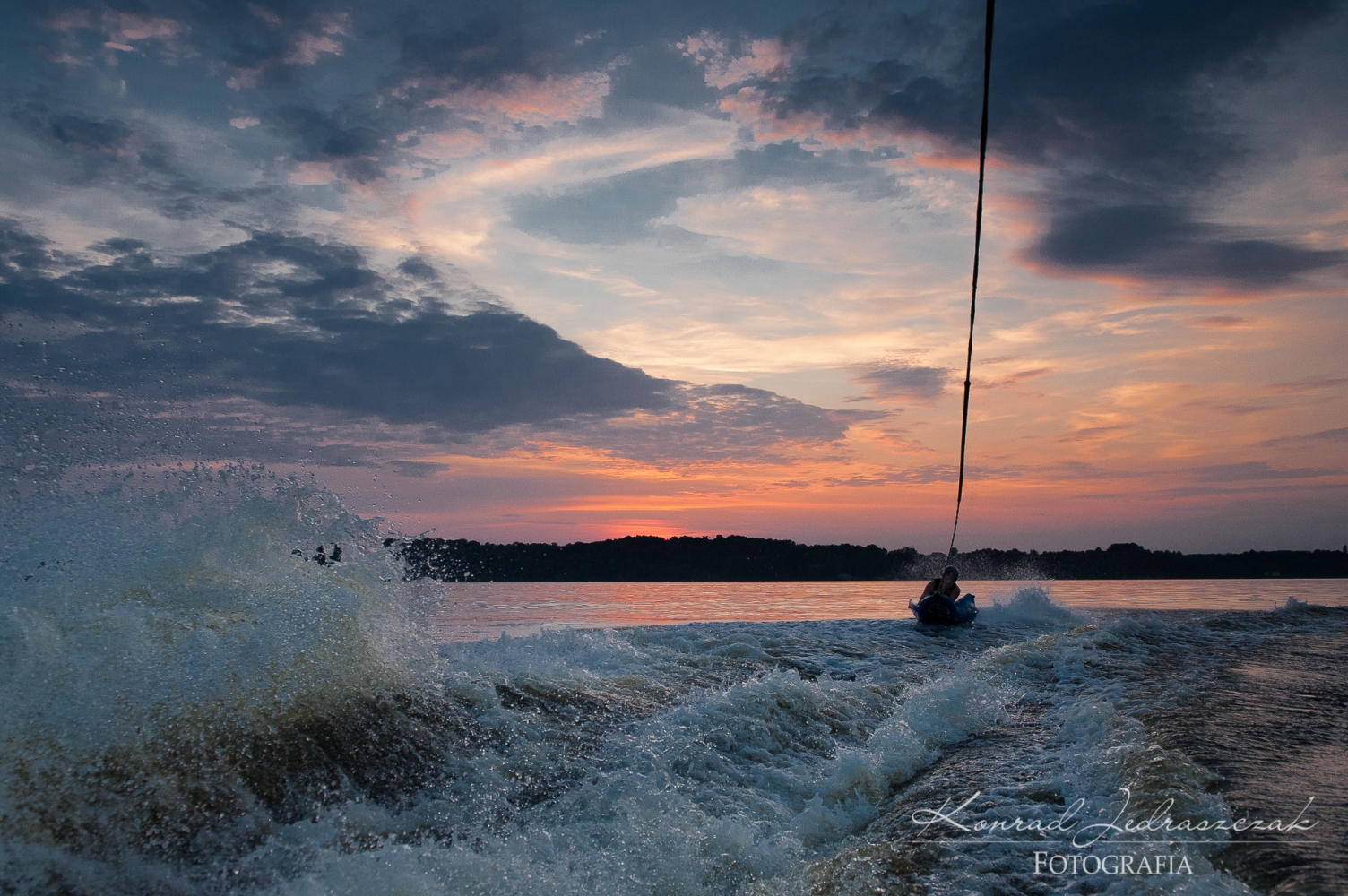Fotografia ślubna Warszawa Wieczór Kawalerski wakeboard Zalew Zegrzyński fot.6
